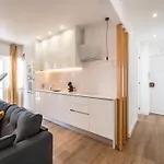 Akicity Campolide Wood Appartement *