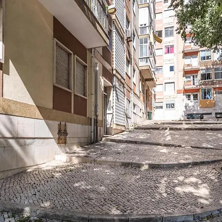 Appartement Akicity Campolide Wood *